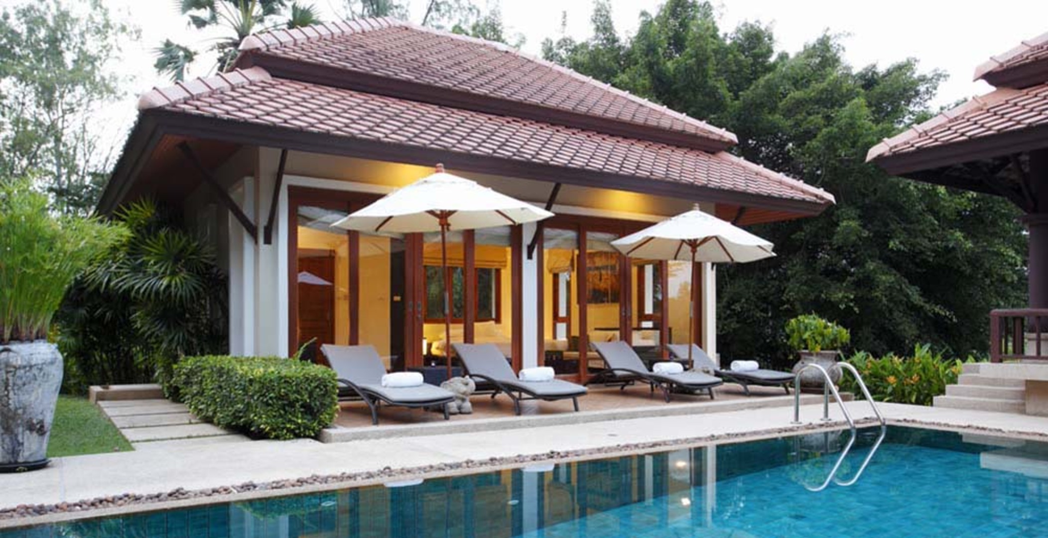 Predstavljajte si to ... Uživanje v popolnih počitnicah v vili v Phuketu na Tajskem, vila Phuket 1056