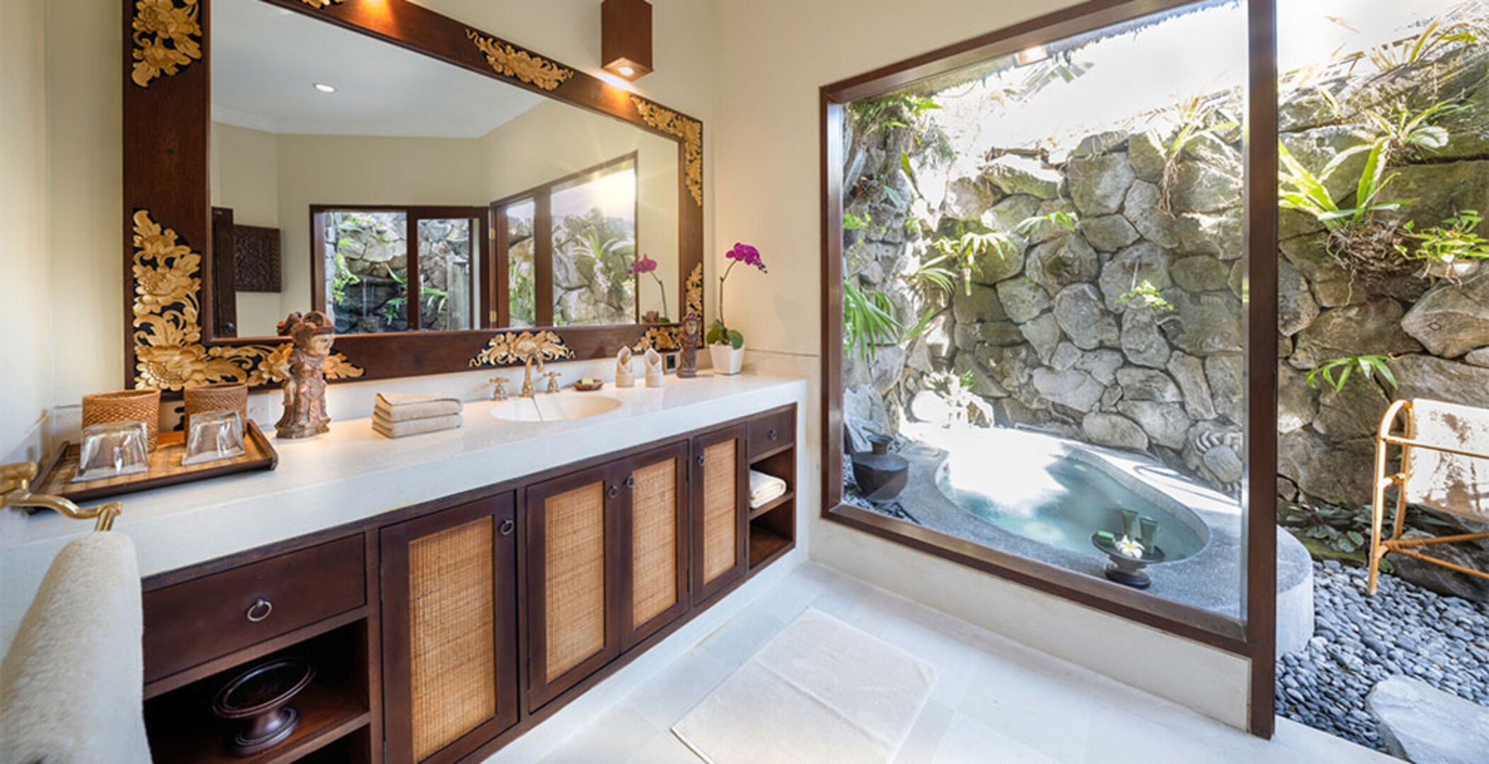 Čudovita vila s 5 zvezdicami na vrhunski lokaciji v Sanurju, Bali Villa 2123