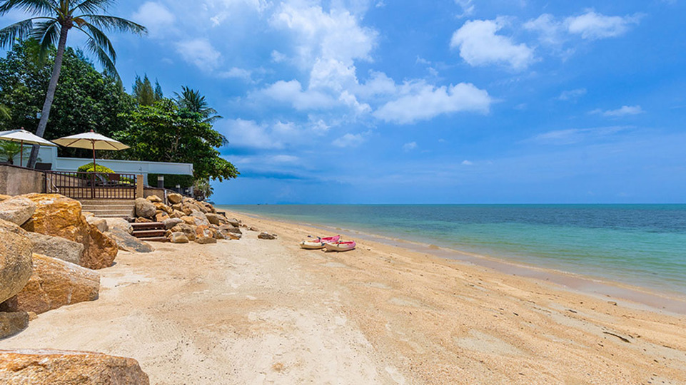 Končno lahko vi in vaši prijatelji najamete luksuzno vilo z 24/7 vratarjem in zasebnim kuharjem, Koh Samui Villa 1018