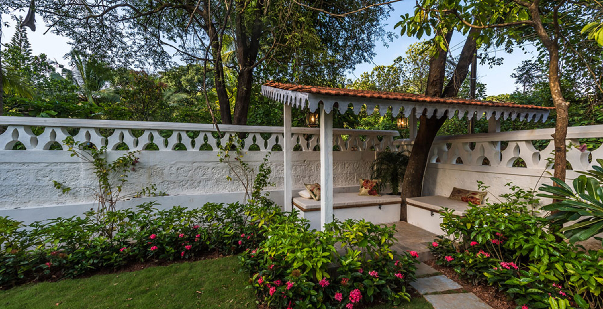 Serenity Awaits: Vila s 4 spalnicami v Goi, 1004