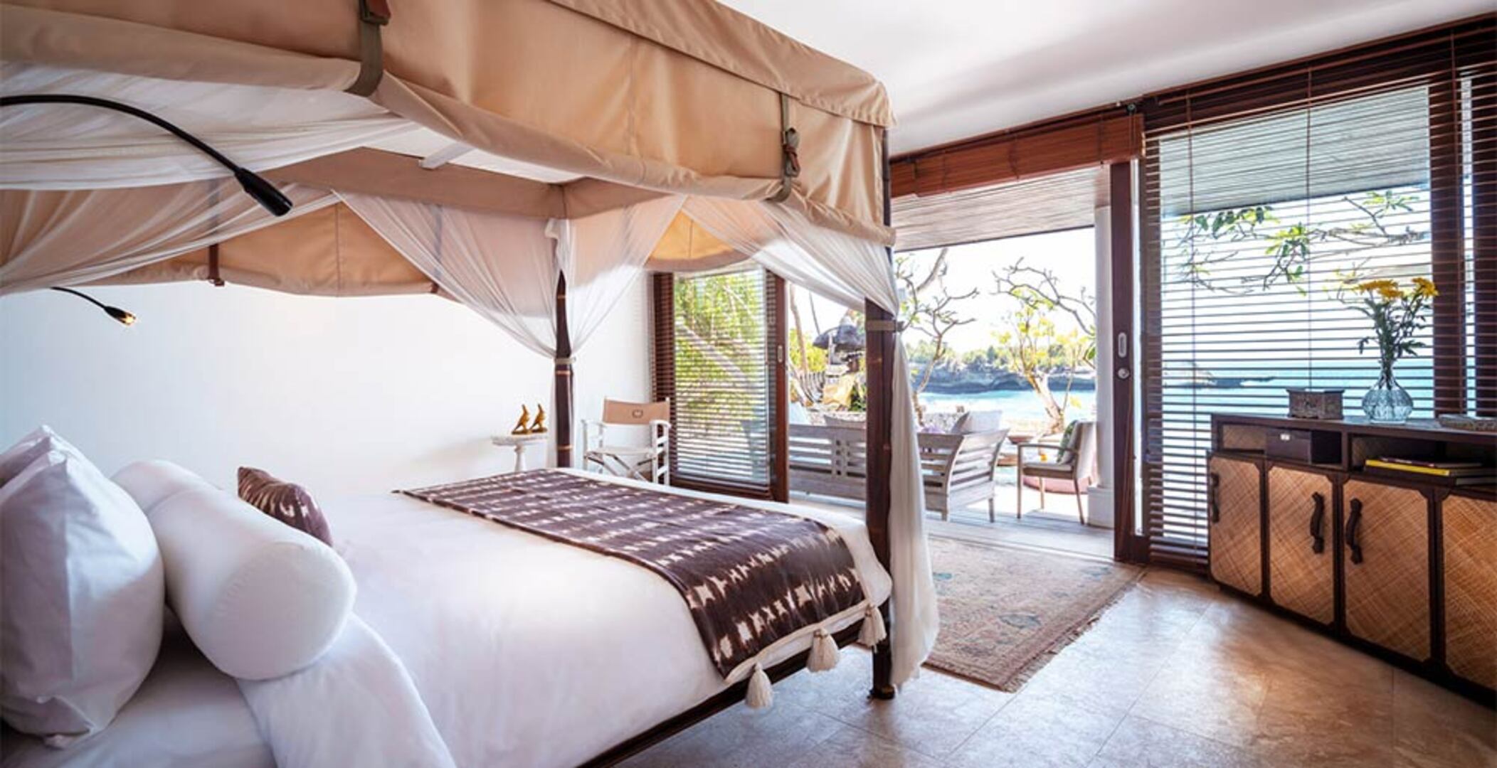 Vaša družina bo navdušena nad ekskluzivnimi balijskimi storitvami v vaši zasebni vili v Nusa Lembongan, Bali Villa 2127