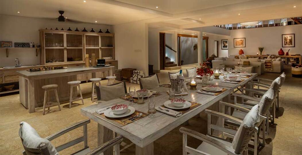 Vaša družina bo navdušena nad ekskluzivnimi balijskimi storitvami v vaši zasebni vili v Nusa Lembongan, Bali Villa 2127