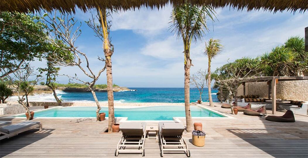 Vaša družina bo navdušena nad ekskluzivnimi balijskimi storitvami v vaši zasebni vili v Nusa Lembongan, Bali Villa 2127