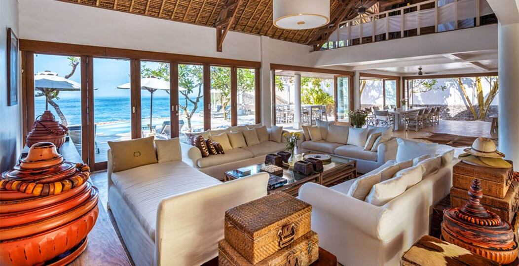Vaša družina bo navdušena nad ekskluzivnimi balijskimi storitvami v vaši zasebni vili v Nusa Lembongan, Bali Villa 2127