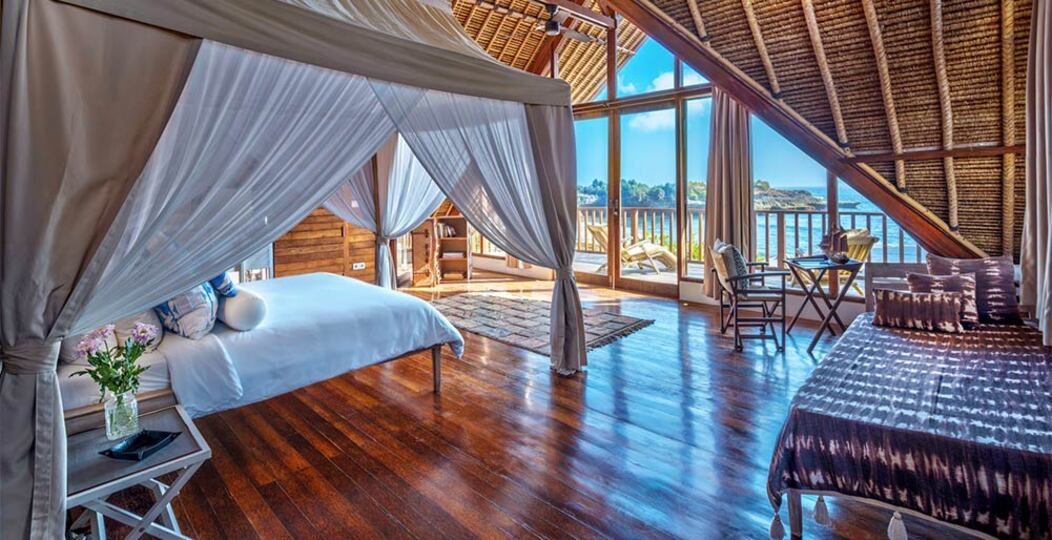 Vaša družina bo navdušena nad ekskluzivnimi balijskimi storitvami v vaši zasebni vili v Nusa Lembongan, Bali Villa 2127
