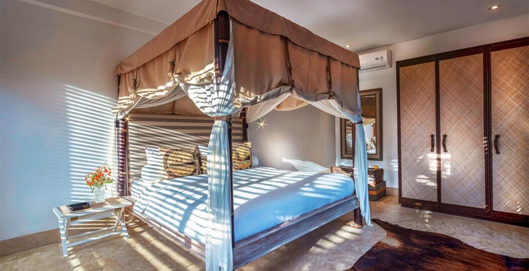Vaša družina bo navdušena nad ekskluzivnimi balijskimi storitvami v vaši zasebni vili v Nusa Lembongan, Bali Villa 2127