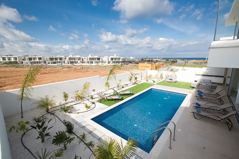 Skrivnost uživanja v vili s 5 zvezdicami blizu plaže v Protarasu, vila Protaras 1577
