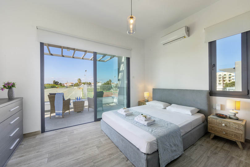 Skrivnost uživanja v vili s 5 zvezdicami blizu plaže, vila Protaras 1323