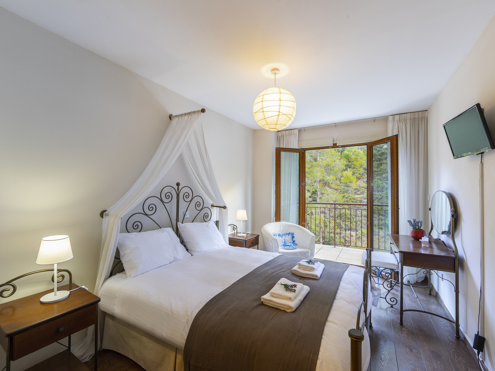 Vam in vaši družini bo všeč ta vila v bližini čudovitega mesta Limassol, Limassol Villa 1003