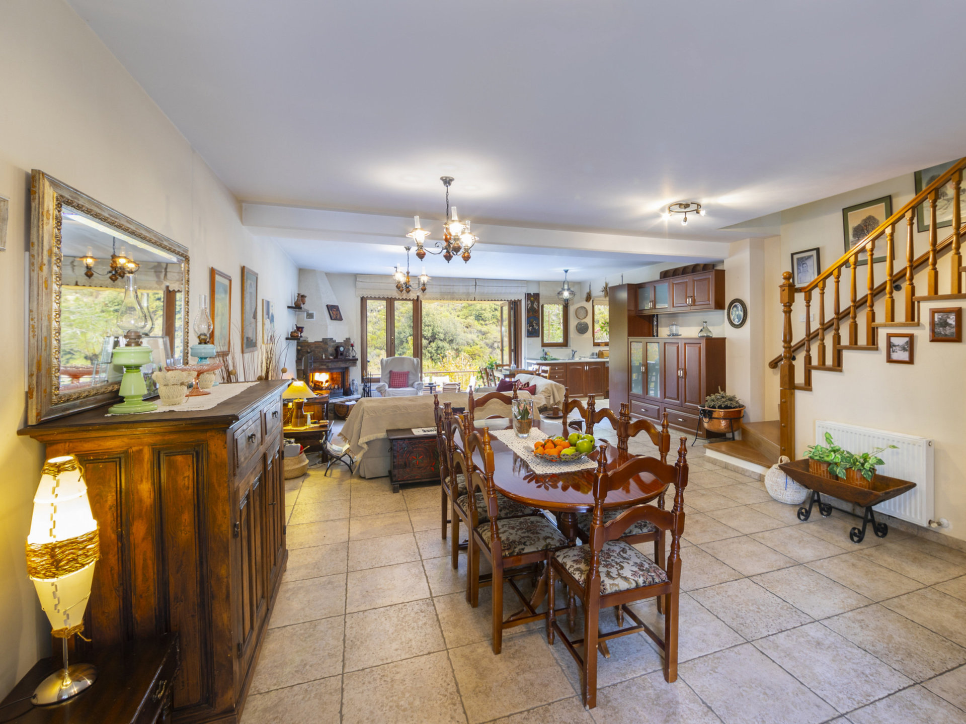 Vam in vaši družini bo všeč ta vila v bližini čudovitega mesta Limassol, Limassol Villa 1003