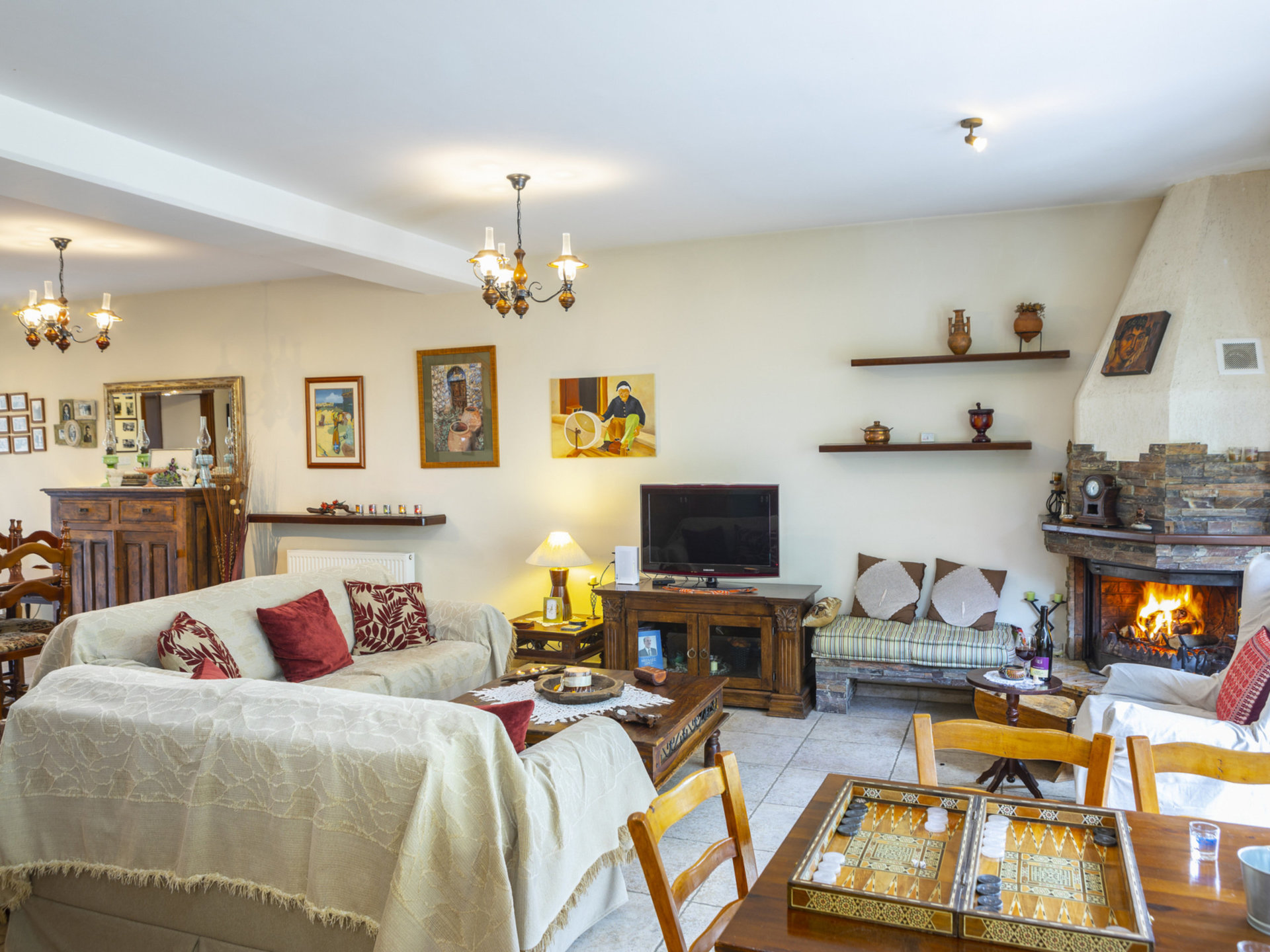 Vam in vaši družini bo všeč ta vila v bližini čudovitega mesta Limassol, Limassol Villa 1003