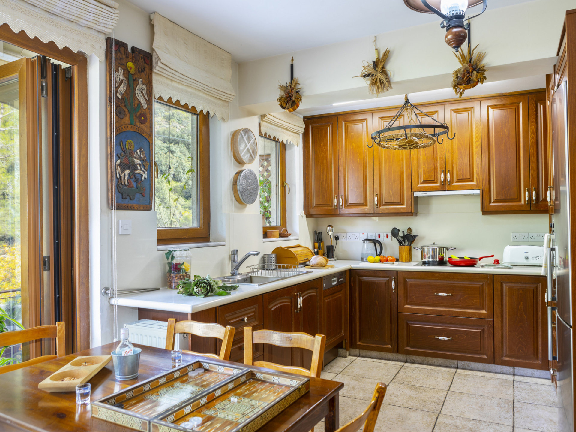 Vam in vaši družini bo všeč ta vila v bližini čudovitega mesta Limassol, Limassol Villa 1003
