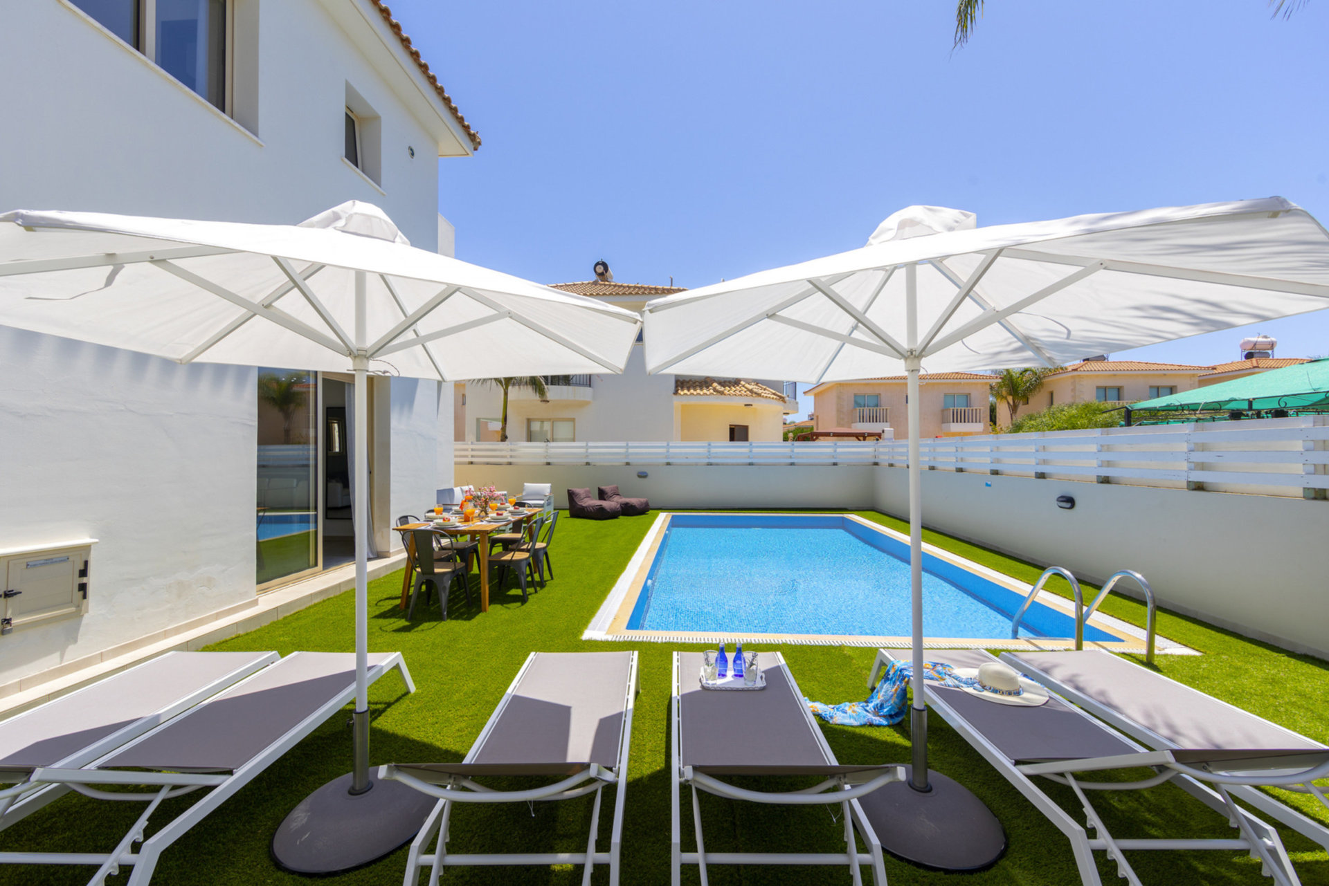 Vaša čudovita počitniška vila v Protarasu in njenih čudovitih plažah, Protaras Villa 1570