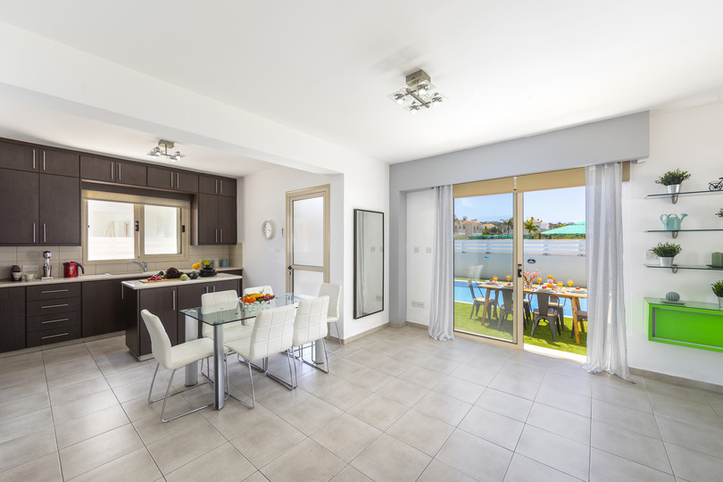 Vaša čudovita počitniška vila v Protarasu in njenih čudovitih plažah, Protaras Villa 1570