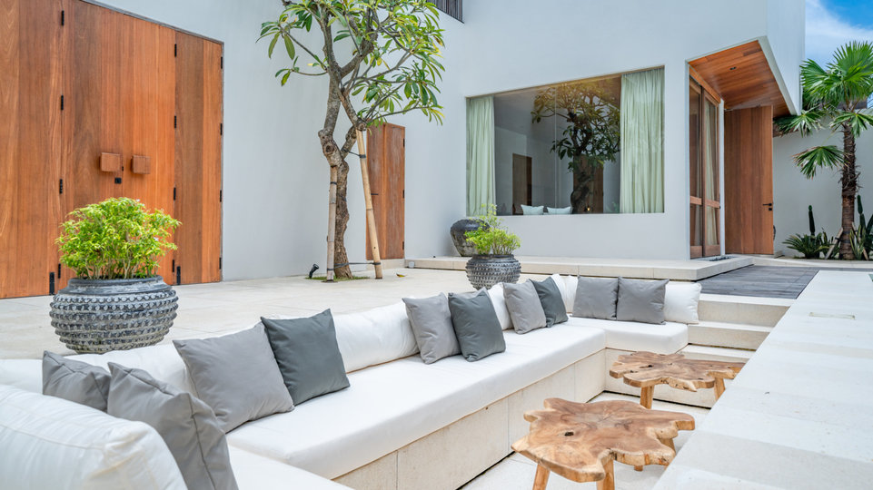 Najboljša počitniška vila s 5 zvezdicami v Kabupaten Badungu z zasebnim bazenom in polnim osebjem, Bali Villa 2098