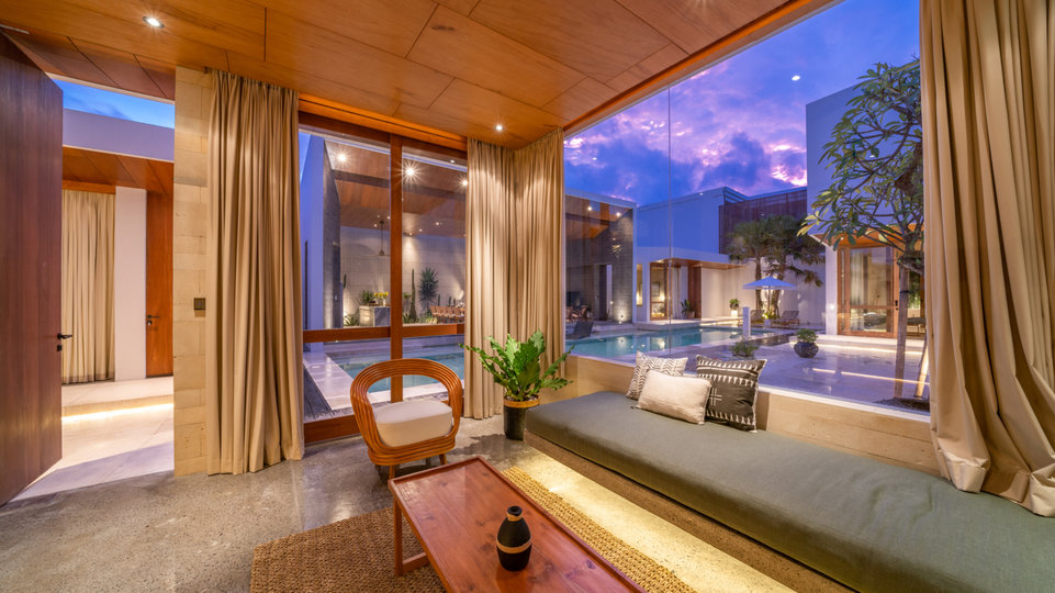 Najboljša počitniška vila s 5 zvezdicami v Kabupaten Badungu z zasebnim bazenom in polnim osebjem, Bali Villa 2098