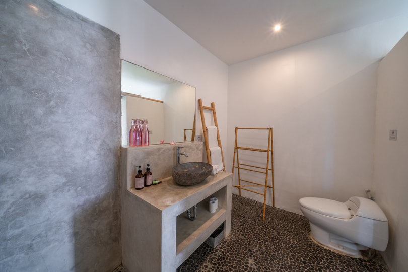 Najboljša počitniška vila s 5 zvezdicami v Kabupaten Badungu z zasebnim bazenom in polnim osebjem, Bali Villa 2099