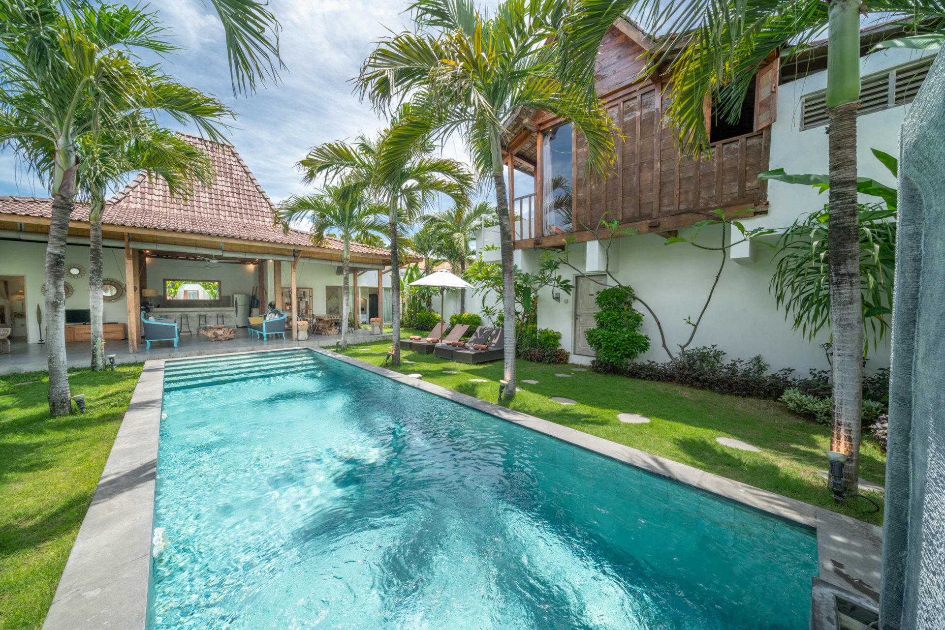 Najboljša počitniška vila s 5 zvezdicami v Kabupaten Badungu z zasebnim bazenom in polnim osebjem, Bali Villa 2099