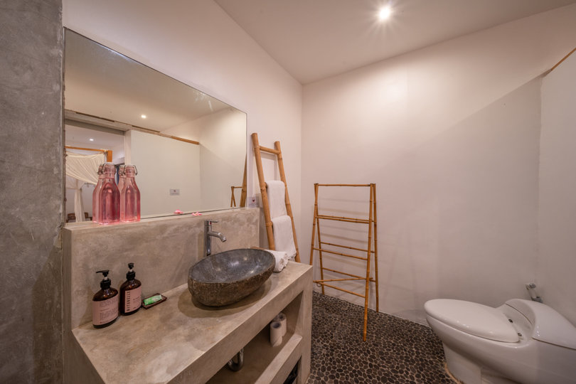 Najboljša počitniška vila s 5 zvezdicami v Kabupaten Badungu z zasebnim bazenom in polnim osebjem, Bali Villa 2099