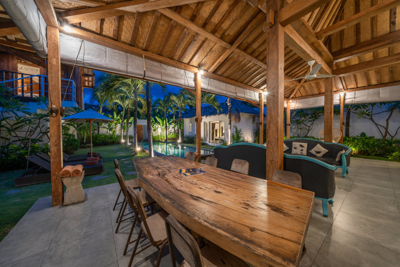 Najboljša počitniška vila s 5 zvezdicami v Kabupaten Badungu z zasebnim bazenom in polnim osebjem, Bali Villa 2099