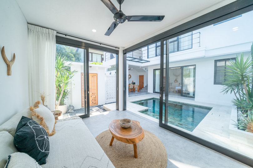 Najboljša počitniška vila s 5 zvezdicami v okrožju Badung z zasebnim bazenom in polnim osebjem, Bali Villa 2104