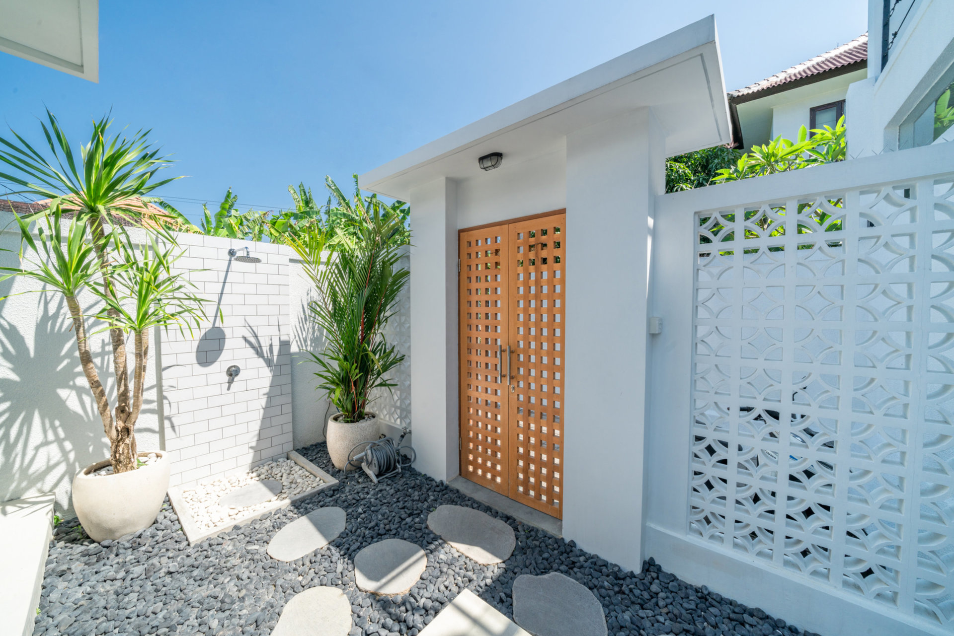 Najboljša počitniška vila s 5 zvezdicami v okrožju Badung z zasebnim bazenom in polnim osebjem, Bali Villa 2104