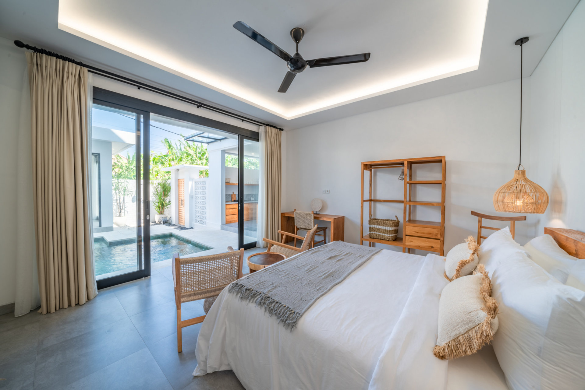 Najboljša počitniška vila s 5 zvezdicami v okrožju Badung z zasebnim bazenom in polnim osebjem, Bali Villa 2104