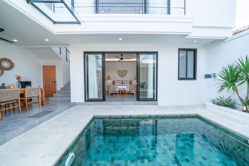 Najboljša počitniška vila s 5 zvezdicami v okrožju Badung z zasebnim bazenom in polnim osebjem, Bali Villa 2104