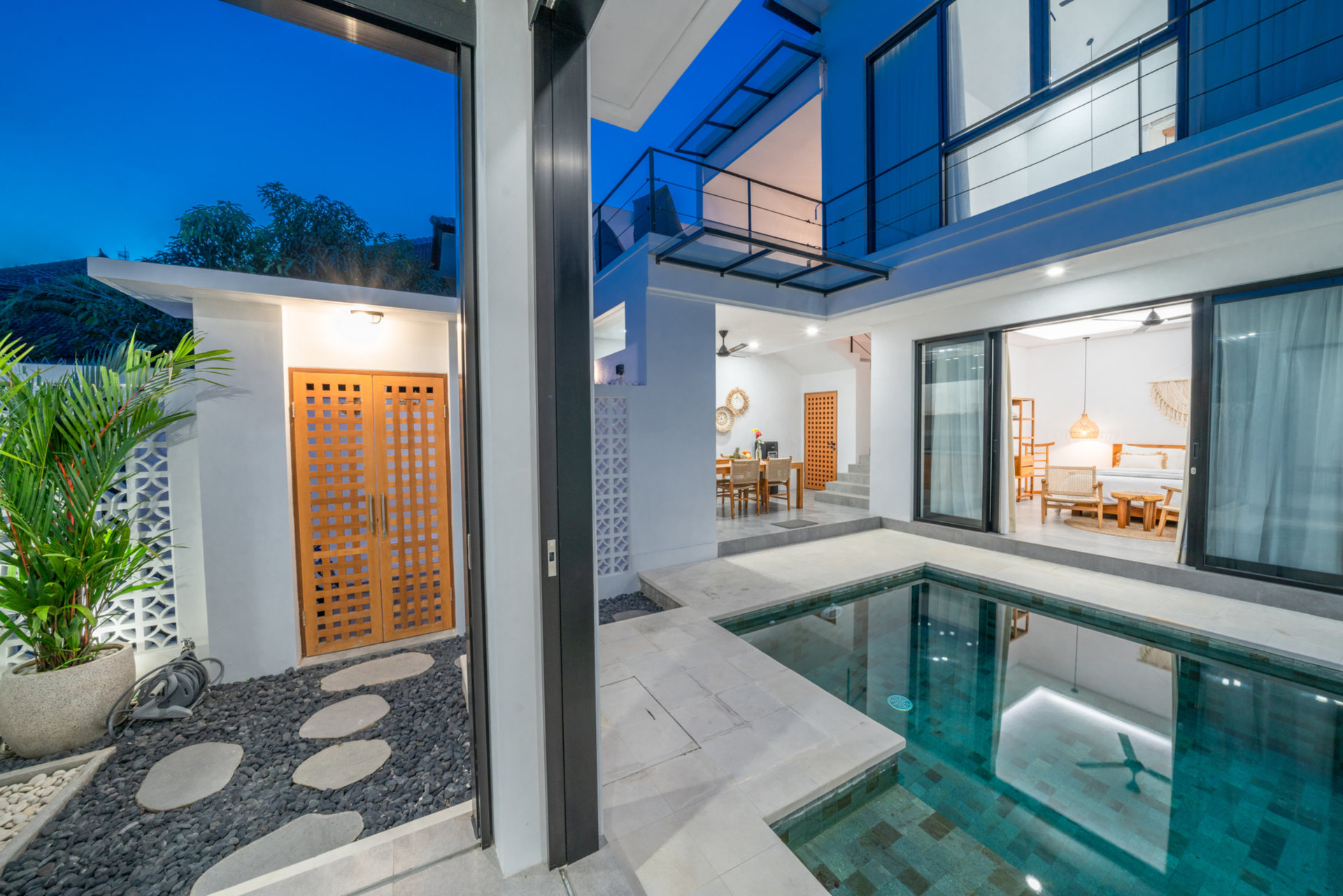 Najboljša počitniška vila s 5 zvezdicami v okrožju Badung z zasebnim bazenom in polnim osebjem, Bali Villa 2104