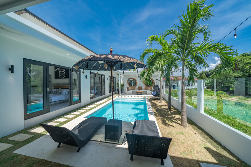 Najboljša počitniška vila s 5 zvezdicami v Kabupaten Badung z zasebnim bazenom in polnim osebjem, Bali Villa 2107