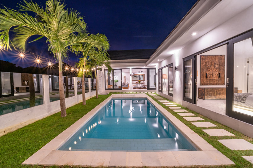 Najboljša počitniška vila s 5 zvezdicami v Kabupaten Badung z zasebnim bazenom in polnim osebjem, Bali Villa 2107