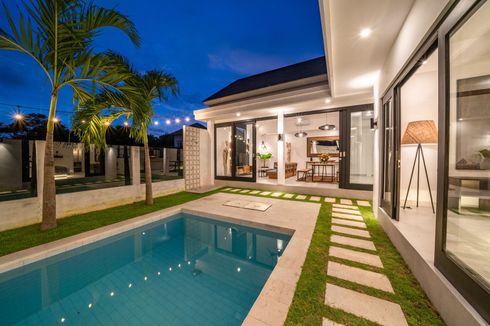 Najboljša počitniška vila s 5 zvezdicami v Kabupaten Badung z zasebnim bazenom in polnim osebjem, Bali Villa 2107