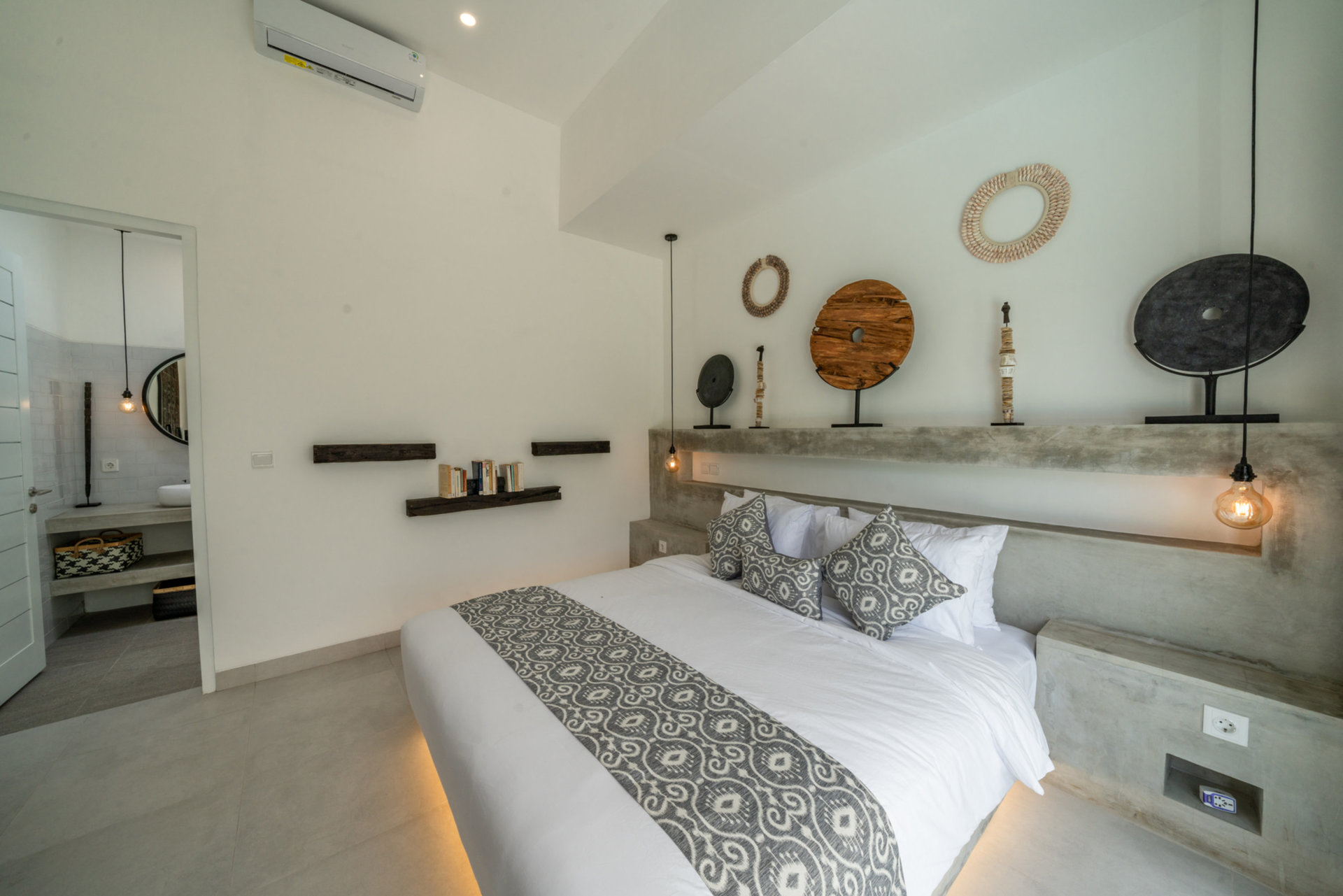 Najboljša počitniška vila s 5 zvezdicami v Kabupaten Badung z zasebnim bazenom in polnim osebjem, Bali Villa 2107