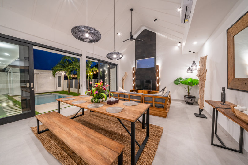 Najboljša počitniška vila s 5 zvezdicami v Kabupaten Badung z zasebnim bazenom in polnim osebjem, Bali Villa 2107