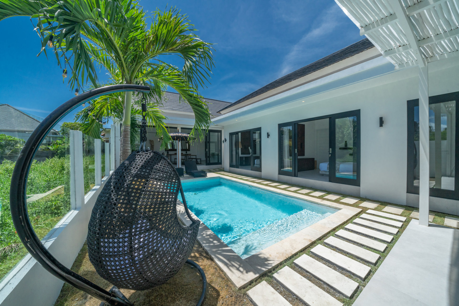 Najboljša počitniška vila s 5 zvezdicami v Kabupaten Badung z zasebnim bazenom in polnim osebjem, Bali Villa 2107