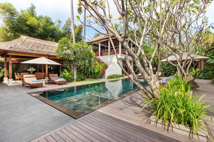 Popoln vodnik za najem vaše ekskluzivne počitniške vile v Kabupaten Badung z zasebnim bazenom in polnim osebjem, Bali Villa 2113
