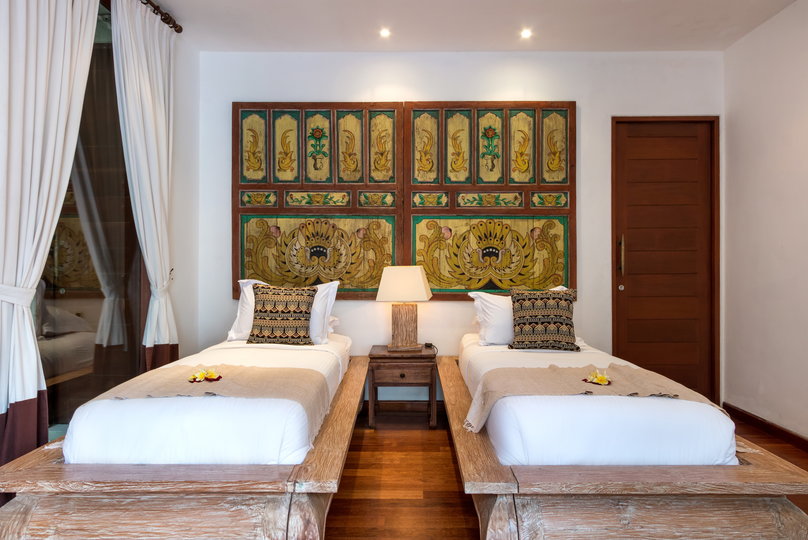 Popoln vodnik za najem vaše ekskluzivne počitniške vile v Kabupaten Badung z zasebnim bazenom in polnim osebjem, Bali Villa 2113