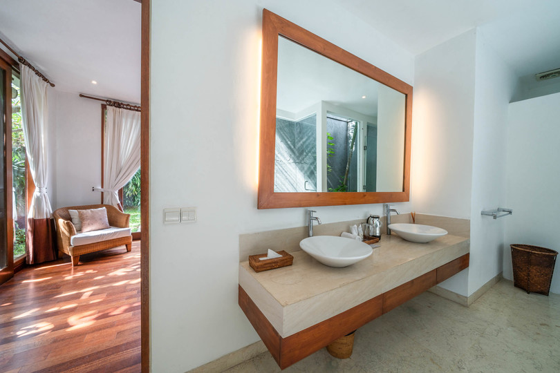 Popoln vodnik za najem vaše ekskluzivne počitniške vile v Kabupaten Badung z zasebnim bazenom in polnim osebjem, Bali Villa 2113