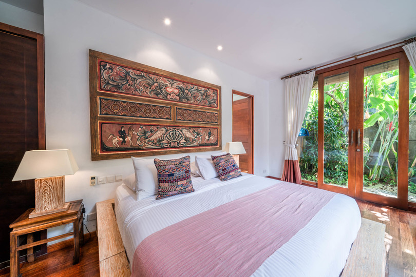 Popoln vodnik za najem vaše ekskluzivne počitniške vile v Kabupaten Badung z zasebnim bazenom in polnim osebjem, Bali Villa 2113