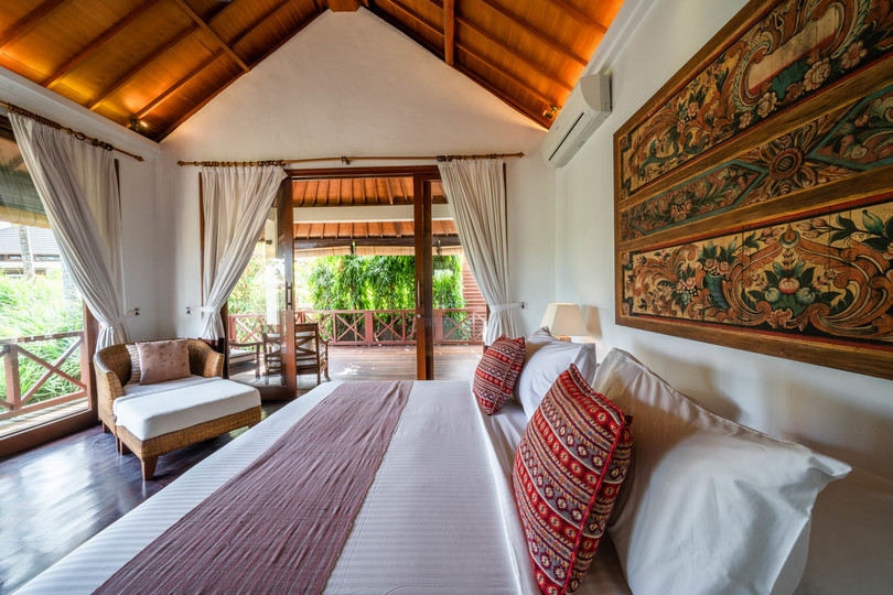 Popoln vodnik za najem vaše ekskluzivne počitniške vile v Kabupaten Badung z zasebnim bazenom in polnim osebjem, Bali Villa 2113