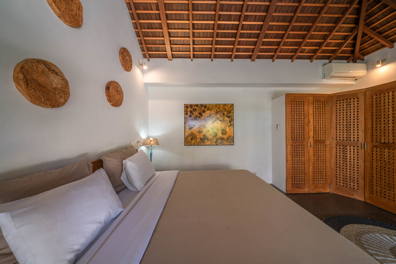 Predstavljajte si, da vaša družina najame luksuzno počitniško vilo s 4 spalnicami blizu plaže Double Six, Bali Villa 2116