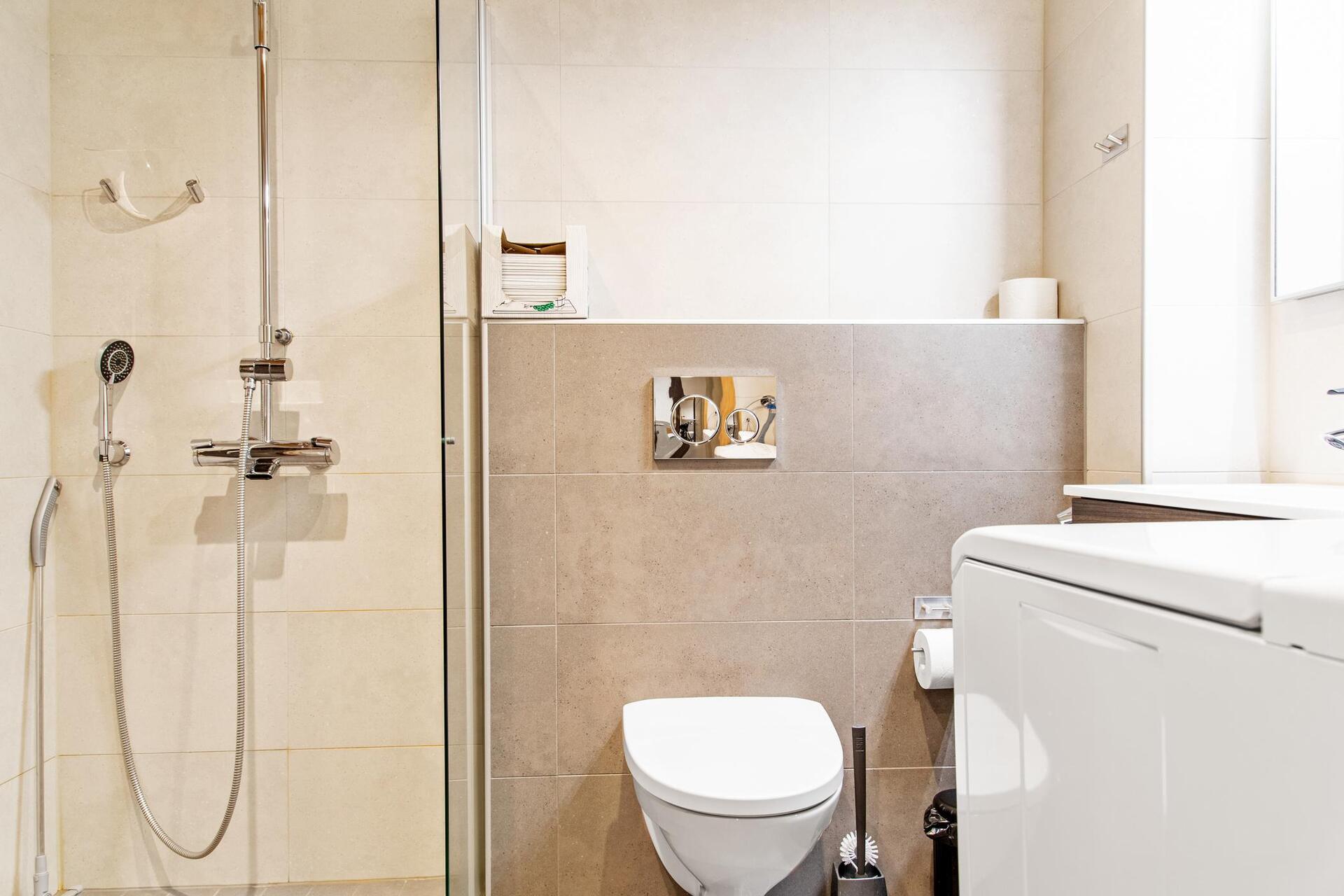 Najboljša vila z osupljivim razgledom, Kainuu Villa 1001