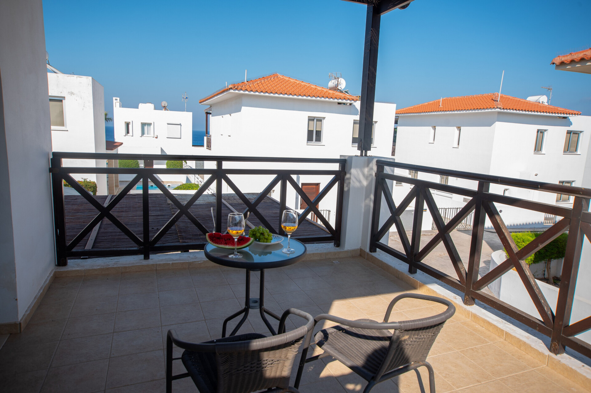 Najboljši vodnik za najem vaše luksuzne vile s 3 spalnicami na plaži, vila Famagusta 1020