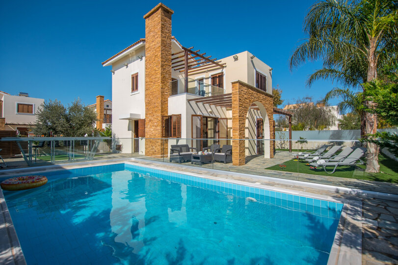 Vaša čudovita počitniška vila le nekaj minut od Famaguste in njenih čudovitih plaž, Famagusta Villa 1021