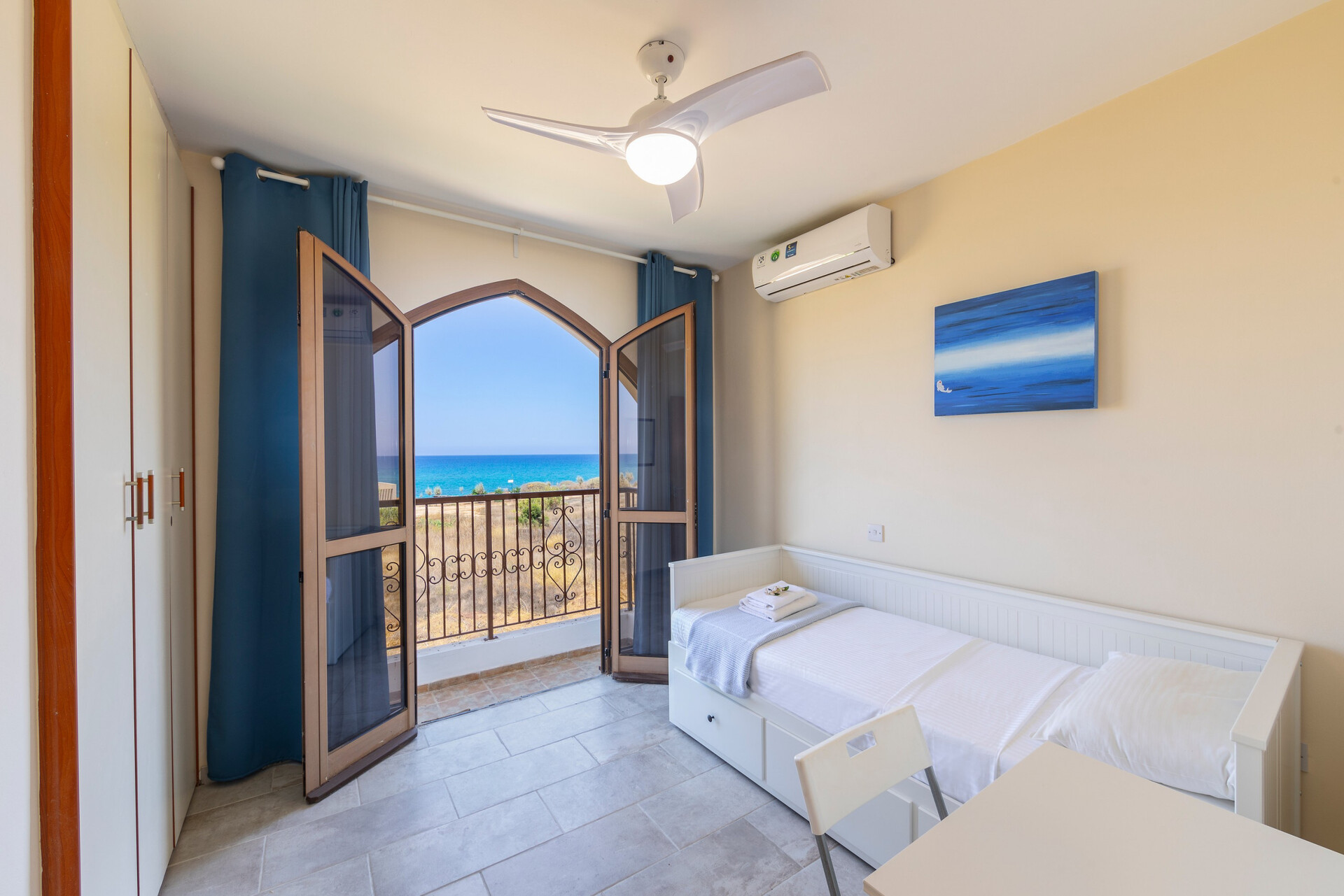 Vrhunski vodnik za najem vaše luksuzne vile s 4 spalnicami na plaži, vila Famagusta 1022