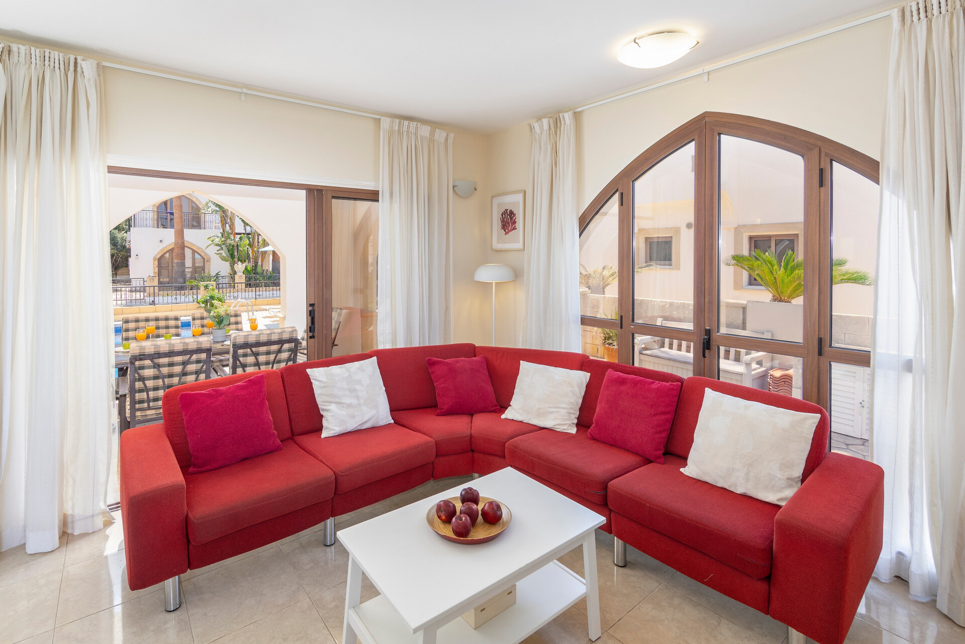 Vrhunski vodnik za najem vaše luksuzne vile s 4 spalnicami na plaži, vila Famagusta 1022