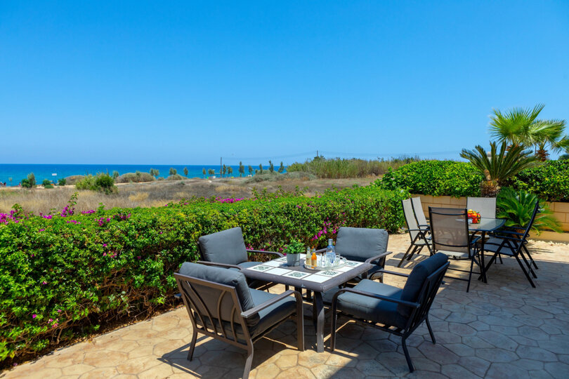 Vrhunski vodnik za najem vaše luksuzne vile s 4 spalnicami na plaži, vila Famagusta 1022
