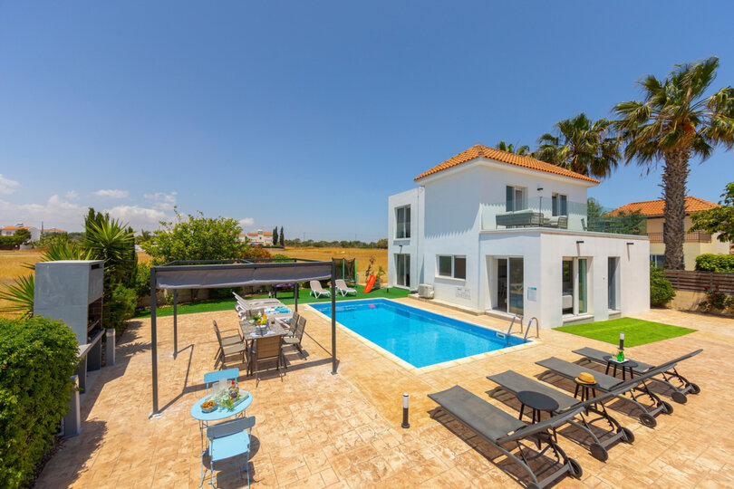 Vam in vaši družini bo všeč ta vila v bližini čudovitega mesta Famagusta, Famagusta Villa 1023
