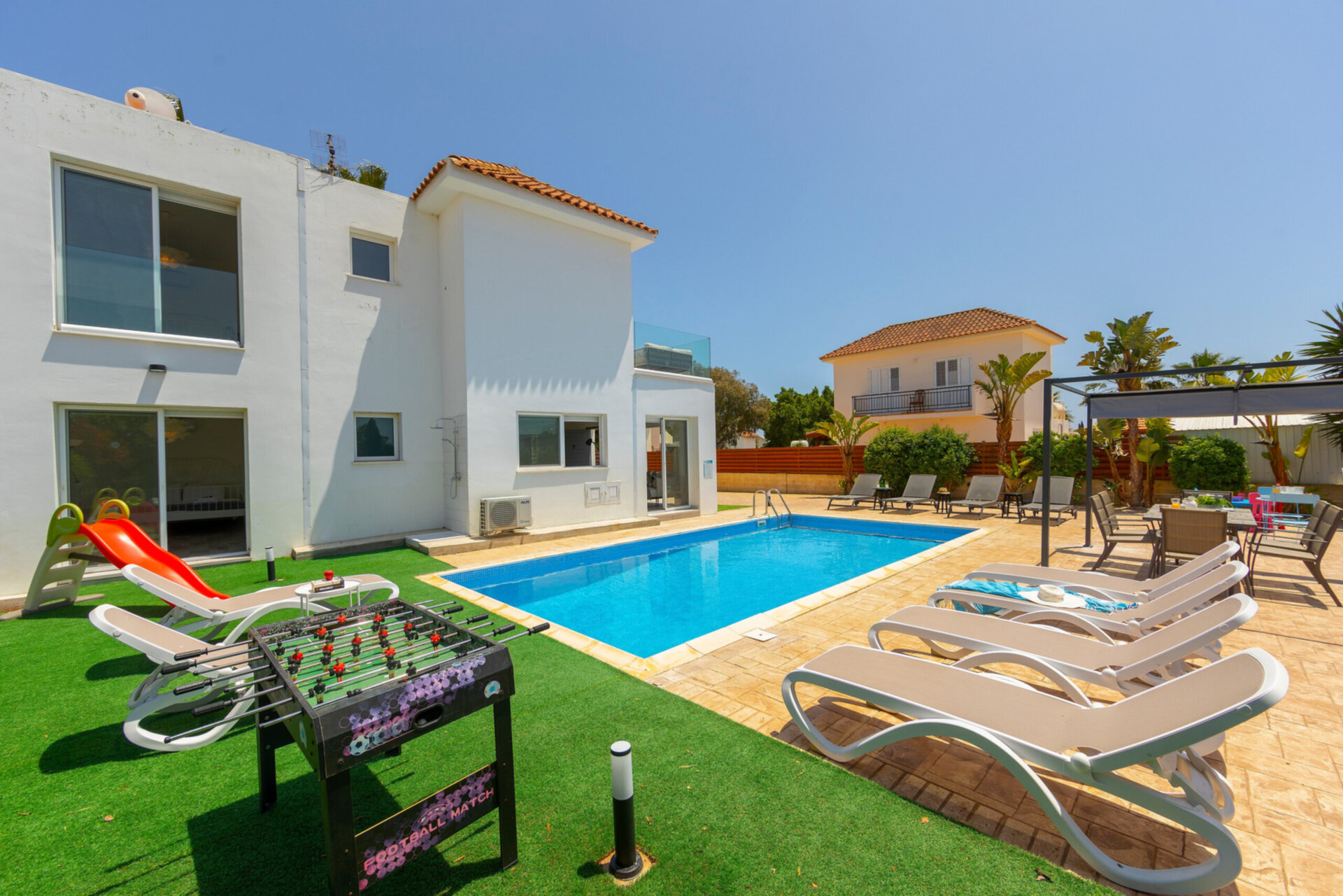 Vam in vaši družini bo všeč ta vila v bližini čudovitega mesta Famagusta, Famagusta Villa 1023