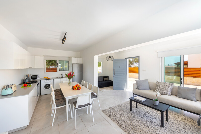 Vam in vaši družini bo všeč ta vila v bližini čudovitega mesta Famagusta, Famagusta Villa 1023